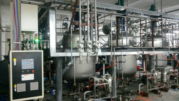 奧蘭特反應(yīng)釜專用導(dǎo)熱油電加熱器使用現(xiàn)場