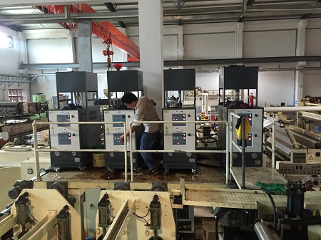 油溫機(jī)在塑料薄膜行業(yè)應(yīng)用現(xiàn)場(chǎng)